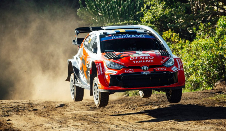 Solberg leads Toyota 1-2-3-4-5 in Kenya