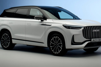 The 'Temu Range Rover' with room for seven people: £45k Jaecoo 8 is the Chinese brand's plushest car yet