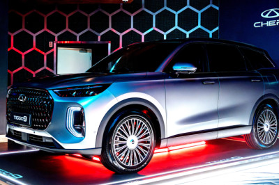 Three Chinese Carmakers Are Rushing To Enter Canada In 2026, And It’s Only The Start