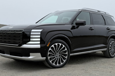 Certain Hyundai Palisades Hit With Stop Sale, Recall After Power Seats Crush 2-Year-Old Girl