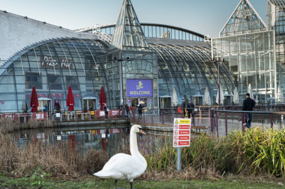 Major shopping centre to become Britain's largest electric car charging hub