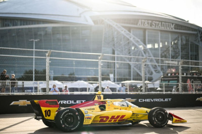 Racing around Cowboys', Rangers' stadiums was just what IndyCar needed