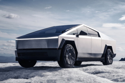 Which Car Should Die Instead Of The Volvo EX30?