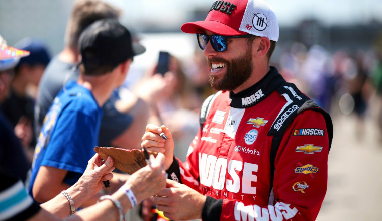 Ross Chastain says he doesn’t get along with Daniel Suarez