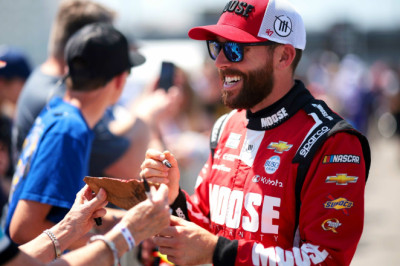 Ross Chastain says he doesn’t get along with Daniel Suarez