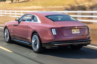 Rolls-Royce Scraps EV-Only Plan, Promises To Keep The V12 Alive