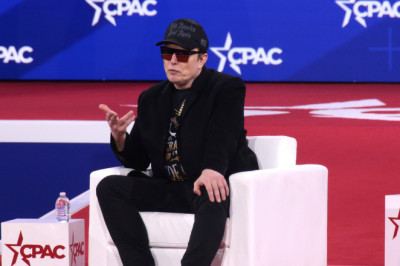 Tesla's Cult Still Can't Tolerate Valid Criticism, Even In The Face Of A Blatant 'Bait And Switch'