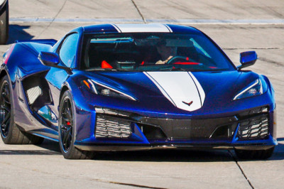 New Chevy Corvette Grand Sport Makes Shock Debut At Sebring