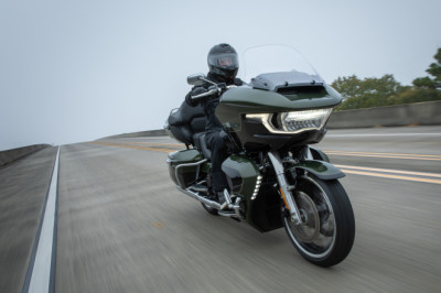 2026 Harley-Davidson Road Glide Limited Is A Comfortable And Beautiful Reminder That The American Dream Is Dead