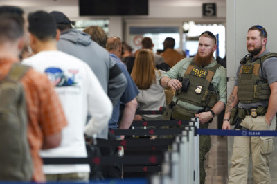 Trump Turns Down End To Airport Security Nightmare To Keep ICE Running