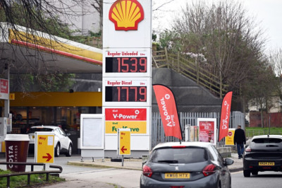 Energy minister says 'don't' as concerns are raised over fuel shortage