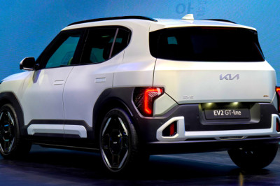 Kia’s Cheapest Electric SUV Drops A Seat To Hit Its Price