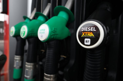 Are we being ripped off at the petrol pumps? The Iran war has already cost British drivers an extra £307M but retailers claim they are playing fair