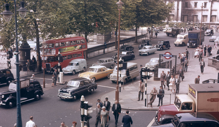 Chaos, hand signals and the 'code': Driving in 1950s London
