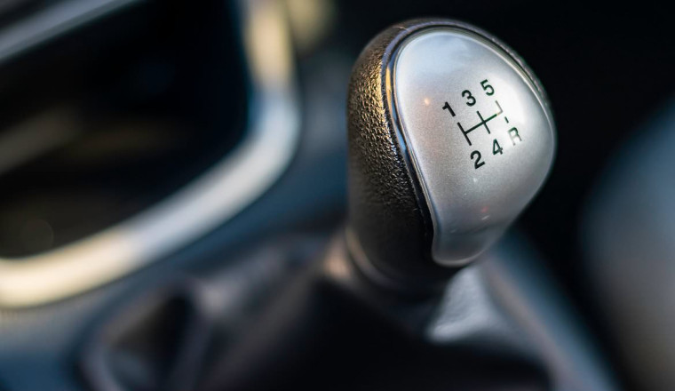 Death of the gear change- Less than a quarter of new cars have a manual transmission with EVs killing off the gear stick within FOUR YEARS