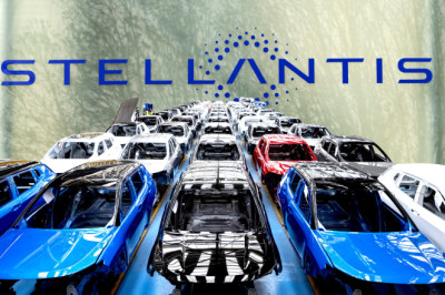 Stellantis Is Giving Bonuses After All Just Not To The People Who Built Its Cars