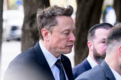 Trump Rejects Another Offer To Pay TSA Agents, This Time From Elon Musk Himself