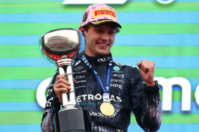 Antonelli comes back from 6th to win Japanese GP