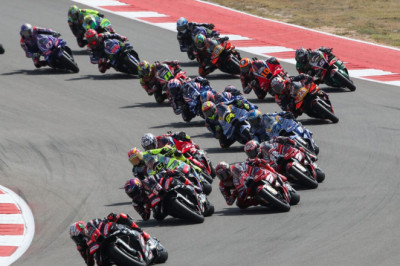 Bezzecchi wins fifth straight grand prix in Aprilia 1-2