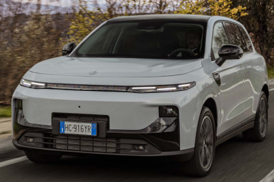 Leapmotor B10 Hybrid EV