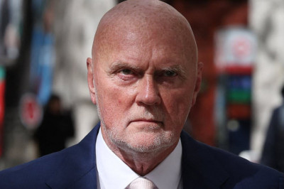 Ministers have 'zero credibility' on petrol crisis: Asda boss in furious blast at Labour as prices top £1.50 a litre... after Chancellor and PM claimed forecourts were 'profiteering'