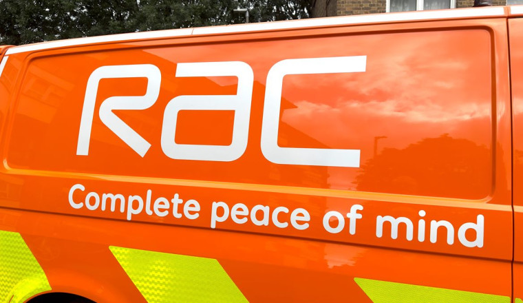 RAC mechanic issues EV alert for drivers making petrol or diesel comparison