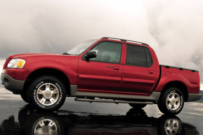 Was The Ford Explorer Sport Trac Too Early For Its Own Good?