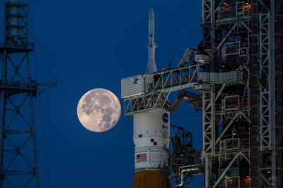 What To Know About (And How To Watch) NASA's Artemis II Mission To The Moon