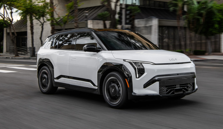 2027 Kia EV3 Is Coming To The U.S. With 320 Miles Of Range, And We're Even Getting The 288-HP GT Model