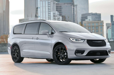 Chrysler Pacifica Recalled For Faulty Curtain Airbags