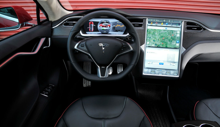 From particle accelerators to the iPad: 41 years of car touchscreens