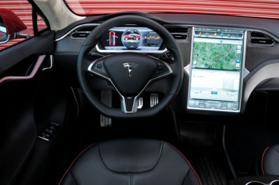 From particle accelerators to the iPad: 41 years of car touchscreens