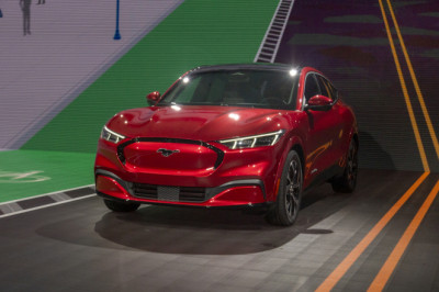 NTSB Recommends Ford BlueCruise Changes After Fatal Crash Investigation