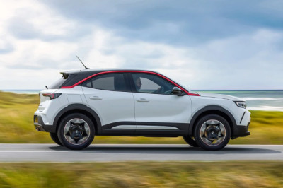 Stellantis recalls 44,000 UK cars due to potential fire risk