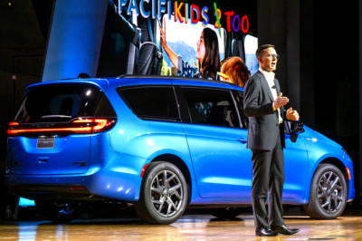 Chrysler’s CEO Says Buy The Minivan, And The Data Says He Really Needs You To