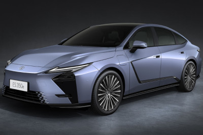 New Lexus ES due in June from £59,345 – and EV only in UK