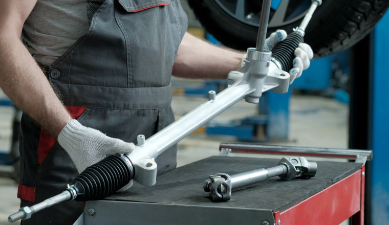 Automakers Adopted Rack-And-Pinion Steering Because It Was Better Than Alternatives