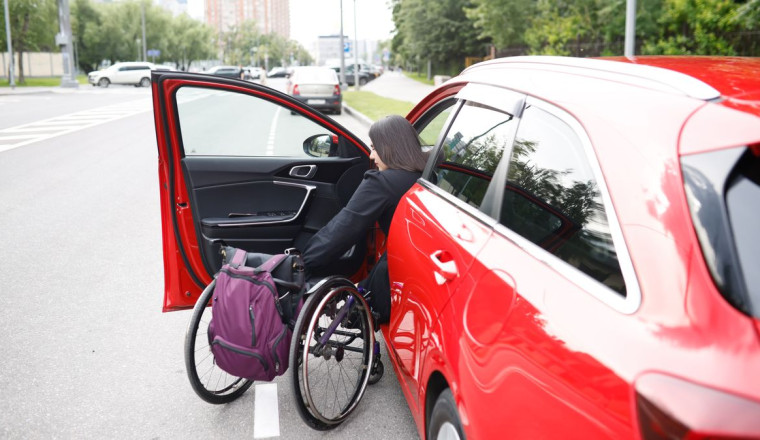 Motability black box rule starts today - drivers have 10 days to complete setup