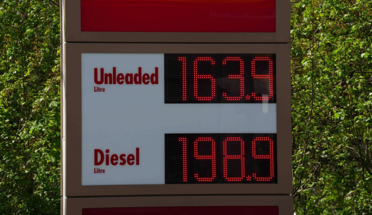 Dates given for UK 'petrol and diesel shortages and price rises'