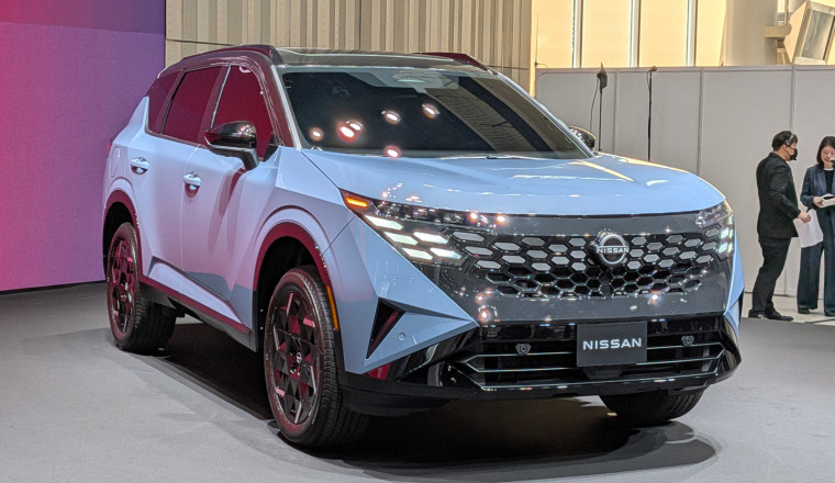 New Nissan X-Trail revealed with hybrid power and bold new look