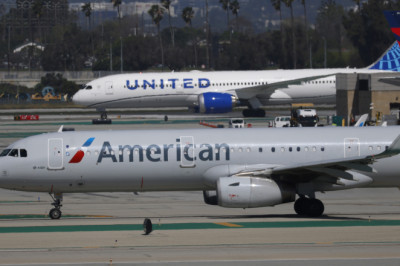 United Airlines Pitched Mega Merger With American Airlines To Trump