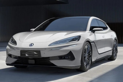 Chinese Brand You've Never Heard Of Just Built a 1,140 HP Tesla Killer