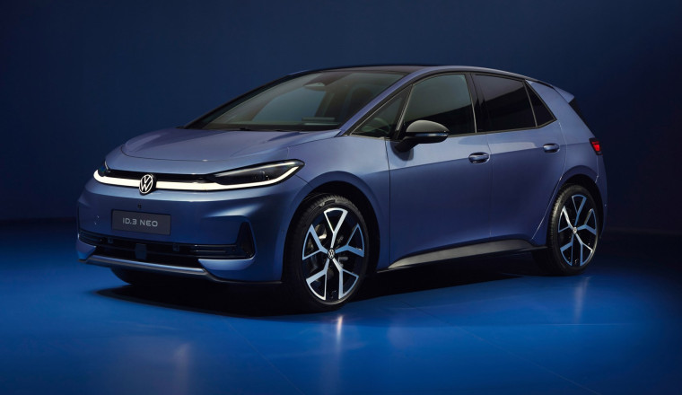 Finally! VW brings buttons (and common sense) to the ID.3