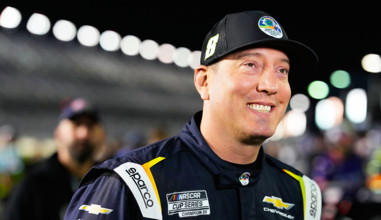 Kyle Busch retaliates on Riley Herbst at Bristol (Video)