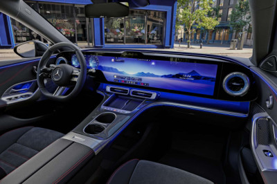 Mercedes Reveals The Electric C-Class Cabin