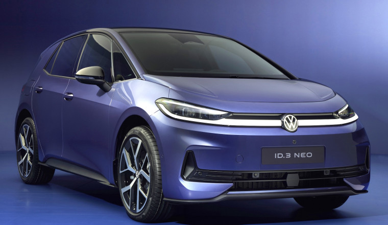 Volkswagen reveals overhauled ID.3 Neo hatchback – now with added buttons