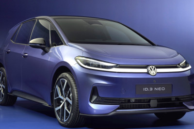 Volkswagen reveals overhauled ID.3 Neo hatchback – now with added buttons