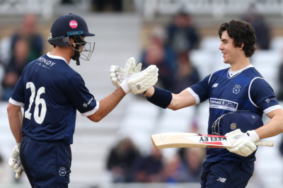 Car dealer Hendy extends Hampshire Cricket sponsorship as partnership enters 15th year