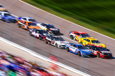 NASCAR lineup, TV schedule and race info for Kansas Speedway