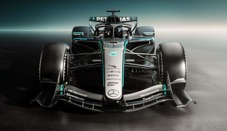 F1 Boss: Politicians Created 'Almost Unrecoverable' Issues For Automakers